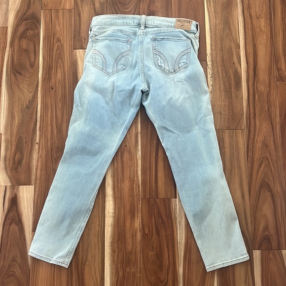 Hollister Vintage Boyfriend Jeans - Picture 3 of 3